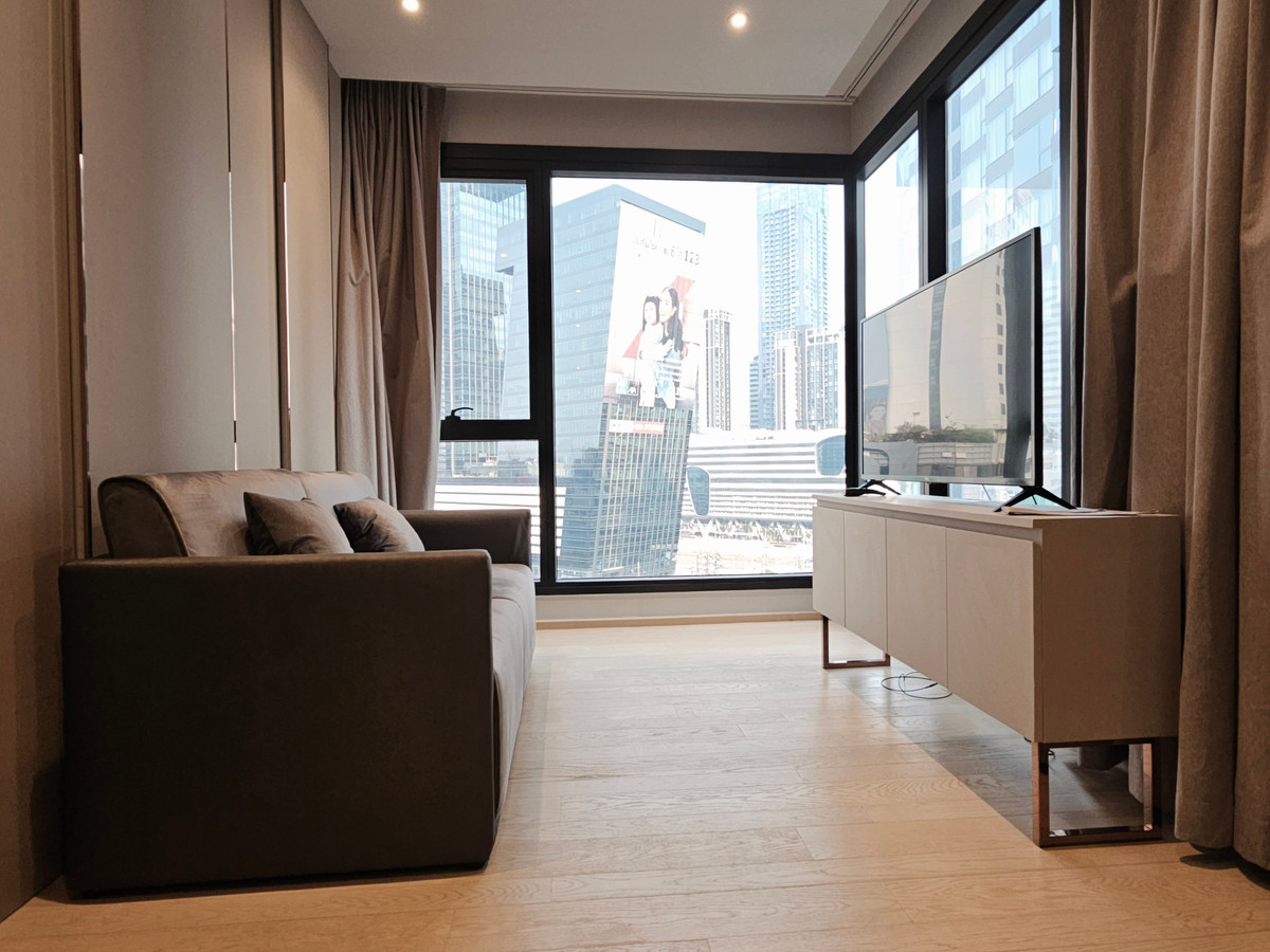 For RentCondoRama9, Petchburi, RCA : Ashton Asoke-Rama 9 Condo for RENT  ** Ashton Asoke - Rama 9  ห้องกว้าง 43 ตรม. 1 นอน 1 น้ำ พร้อมอยู่@ 35,000 บาท โทรด่วน 096-2615656  ห้องกว้าง 43 ตรม. 1 นอน 1 น้ำ เฟอร์ครบ พร้อมอยู่    Location : Rama 9   Selling Price : 35,000 Baht  Condominium near MR