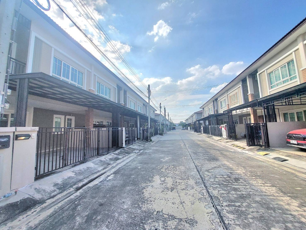 ขายทาวน์โฮมมีนบุรี-ร่มเกล้า : ขายทาวน์เฮ้าส์/ทาวน์โฮม เดอะ แพสเซจ รามอินทรา - คู้บอน บางชัน เขต คลองสามวา กรุงเทพ CX-140882