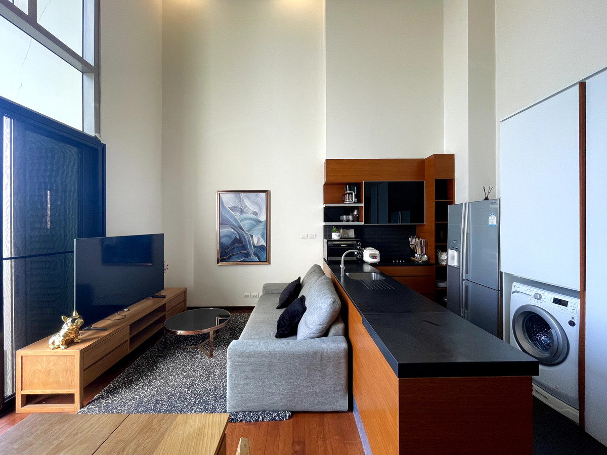 ให้เช่าคอนโดสุขุมวิท อโศก ทองหล่อ : Ashton Morph for rent! 🔥Pet-friendly 2 bedroom duplex 110 sq.m fully furnished with private pool near BTS Thonglor