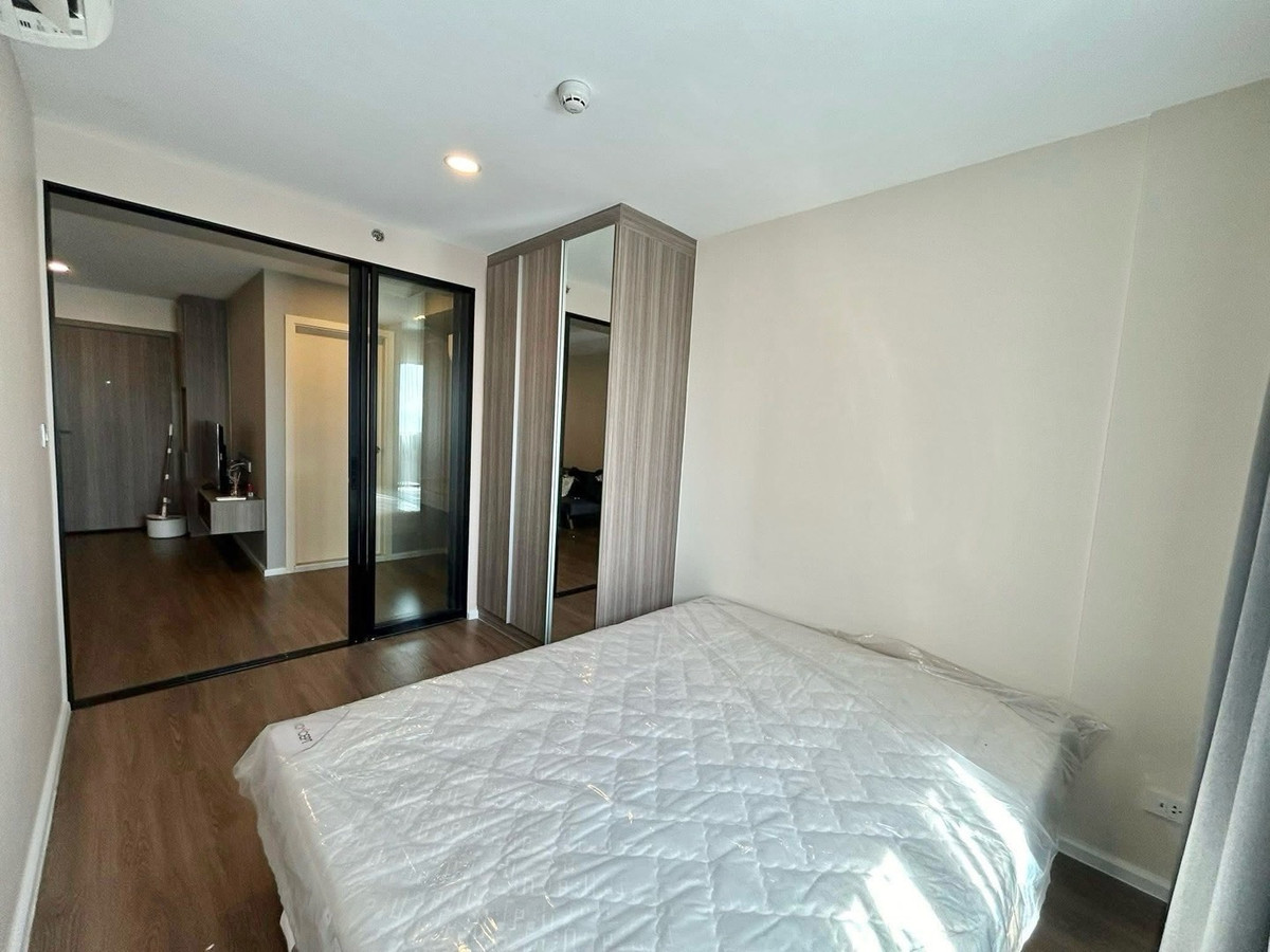 ให้เช่าคอนโดวิภาวดี ดอนเมือง หลักสี่ : 📍 โครงการ :  The Origin Phahol Saphanmai
🚝 ใกล้กับ    :  BTS สายหยุด 200 เมตร
💵 ราคาเช่า :  13,500 บาท / เดือน