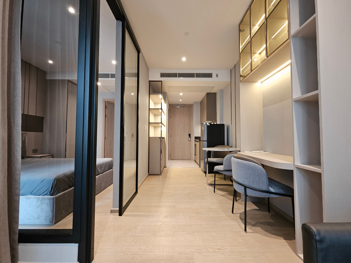 For RentCondoRama9, Petchburi, RCA : Ashton Asoke-Rama 9 Condo for RENT  ** Ashton Asoke - Rama 9  ห้องกว้าง 43 ตรม. 1 นอน 1 น้ำ พร้อมอยู่@ 35,000 บาท โทรด่วน 096-2615656  ห้องกว้าง 43 ตรม. 1 นอน 1 น้ำ เฟอร์ครบ พร้อมอยู่    Location : Rama 9   Selling Price : 35,000 Baht  Condominium near MR