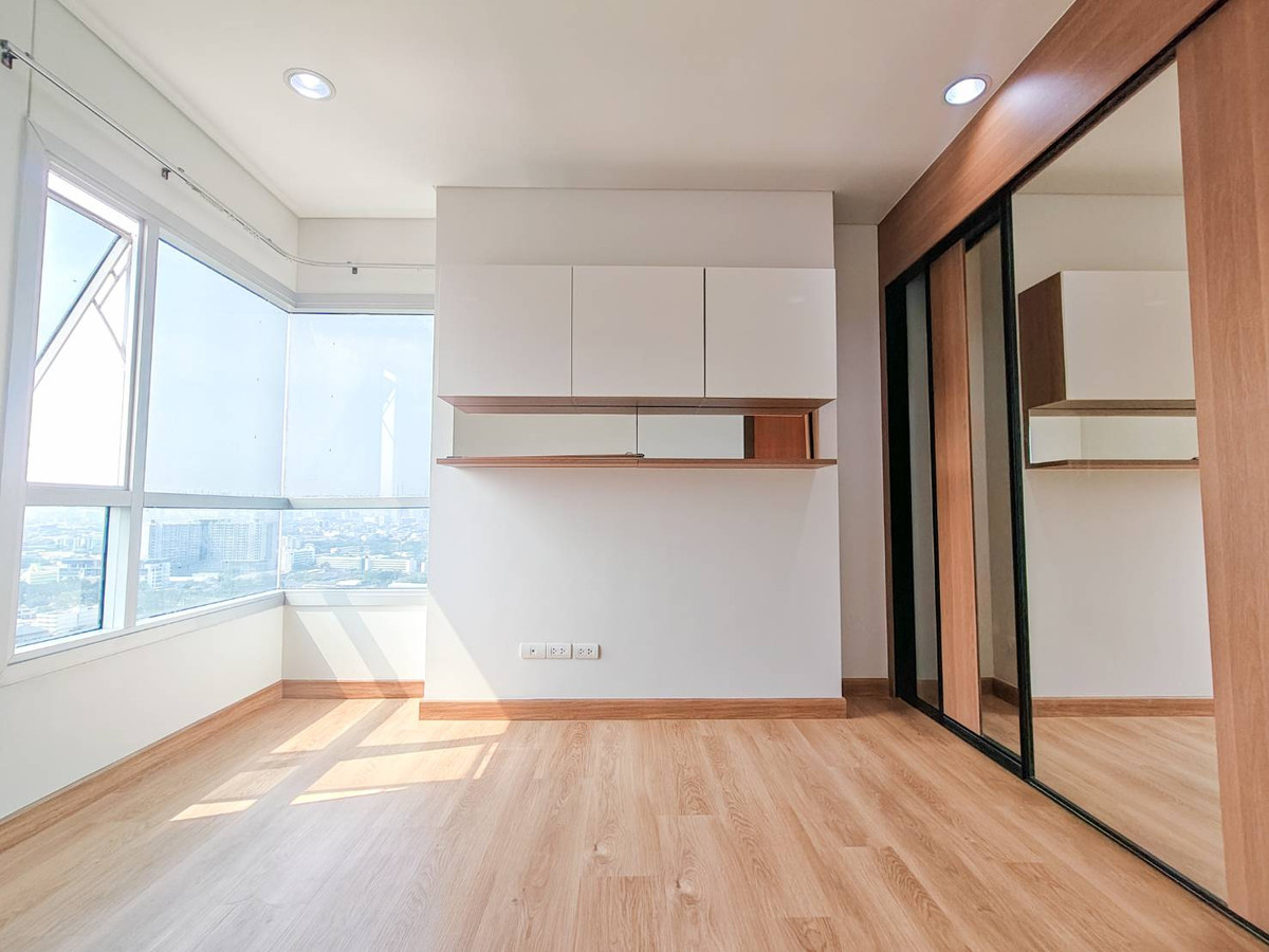 For SaleCondoSapankwai,Jatujak : 🔥 For sale 🔥 Intro Paholyothin - Pradipat Intro Paholyothin - Pradipat / 1 bedroom P059