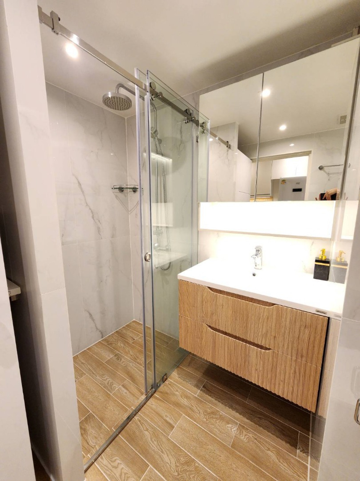 ขายคอนโดนานา : 🏢 Sukhumvit Suite | คอนโดทำเลสุขุมวิท ชั้นสูง กว้างขวาง ราคาดีที่สุด 4.55 MB. นัดชม Tel.065-626-5636 (คุณกี้)