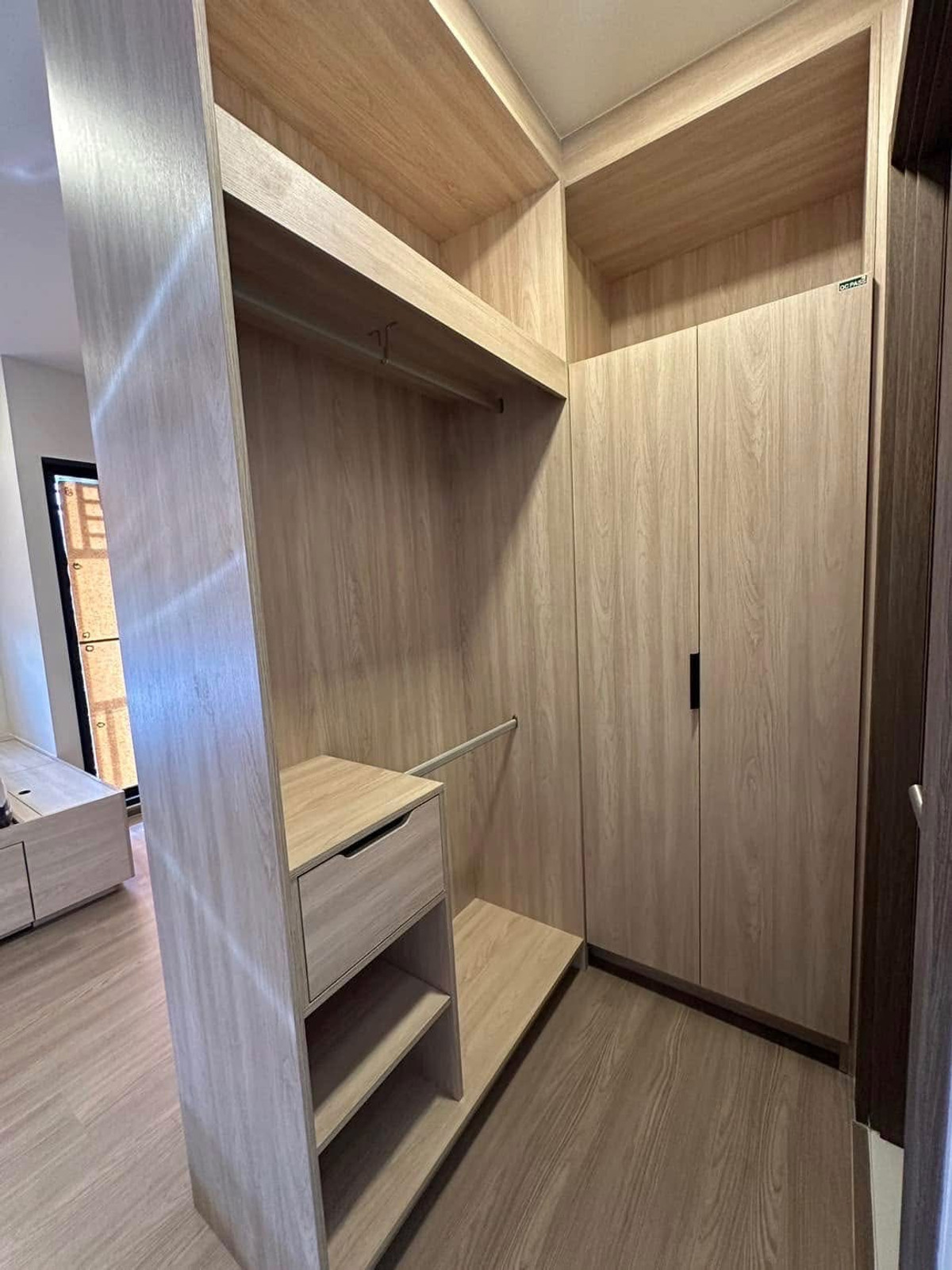 ให้เช่าคอนโดบางนา แบริ่ง ลาซาล : ให้เช่า ✨ THE MUVE Bangna ✨ เฟอร์นิเจอร์ และ เครื่องใช้ไฟฟ้าครบ ใกล้ BTS ศรีเอี่ยม