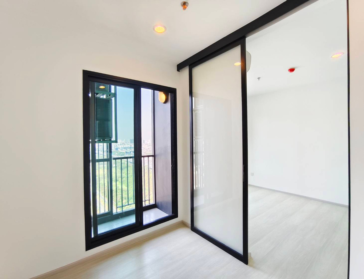 ขายคอนโดพระราม 9 เพชรบุรีตัดใหม่ RCA : Life Asoke ห้องใหม่ ไม่เคยอยู่ ชั้นสูง วิวเมือง ติด ARL มักกะสัน