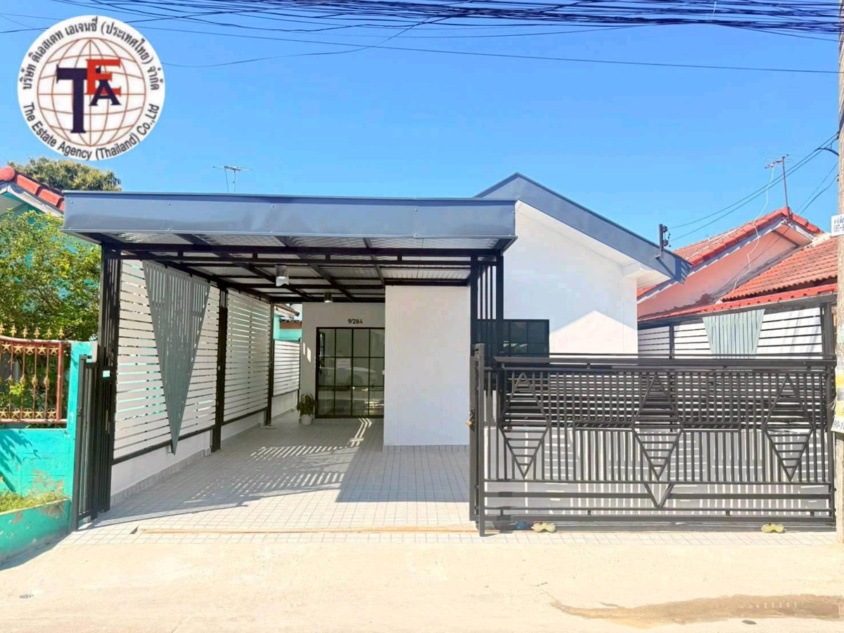 For SaleHouseMin Buri, Romklao : Single story house for sale Sap Charoen Village, Liap Waree 29, Khok Phat, Nong Chok, St. Teresa School St. Teresas Temple, Nong Chok Market, Grian level School, Makro