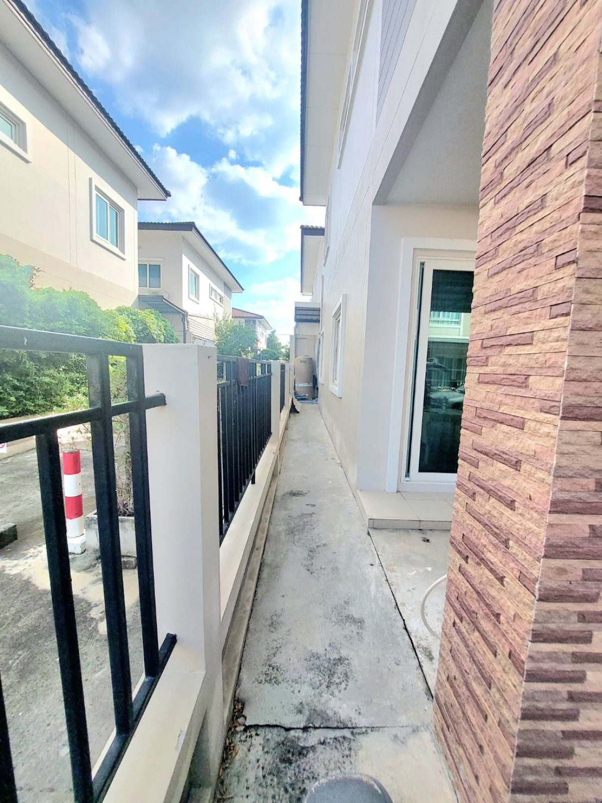 ขายทาวน์โฮมมีนบุรี-ร่มเกล้า : ขายทาวน์เฮ้าส์/ทาวน์โฮม เดอะ แพสเซจ รามอินทรา - คู้บอน บางชัน เขต คลองสามวา กรุงเทพ CX-140882