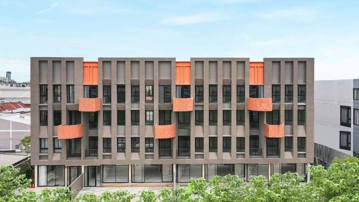 For RentTownhomeChokchai 4, Ladprao 71, Ladprao 48, : HR3169Rent and Sell Home Office, luxurious 5 floors, with private elevator - BRITTON Lat Phrao 41 project, potential location near MRT Phawana.