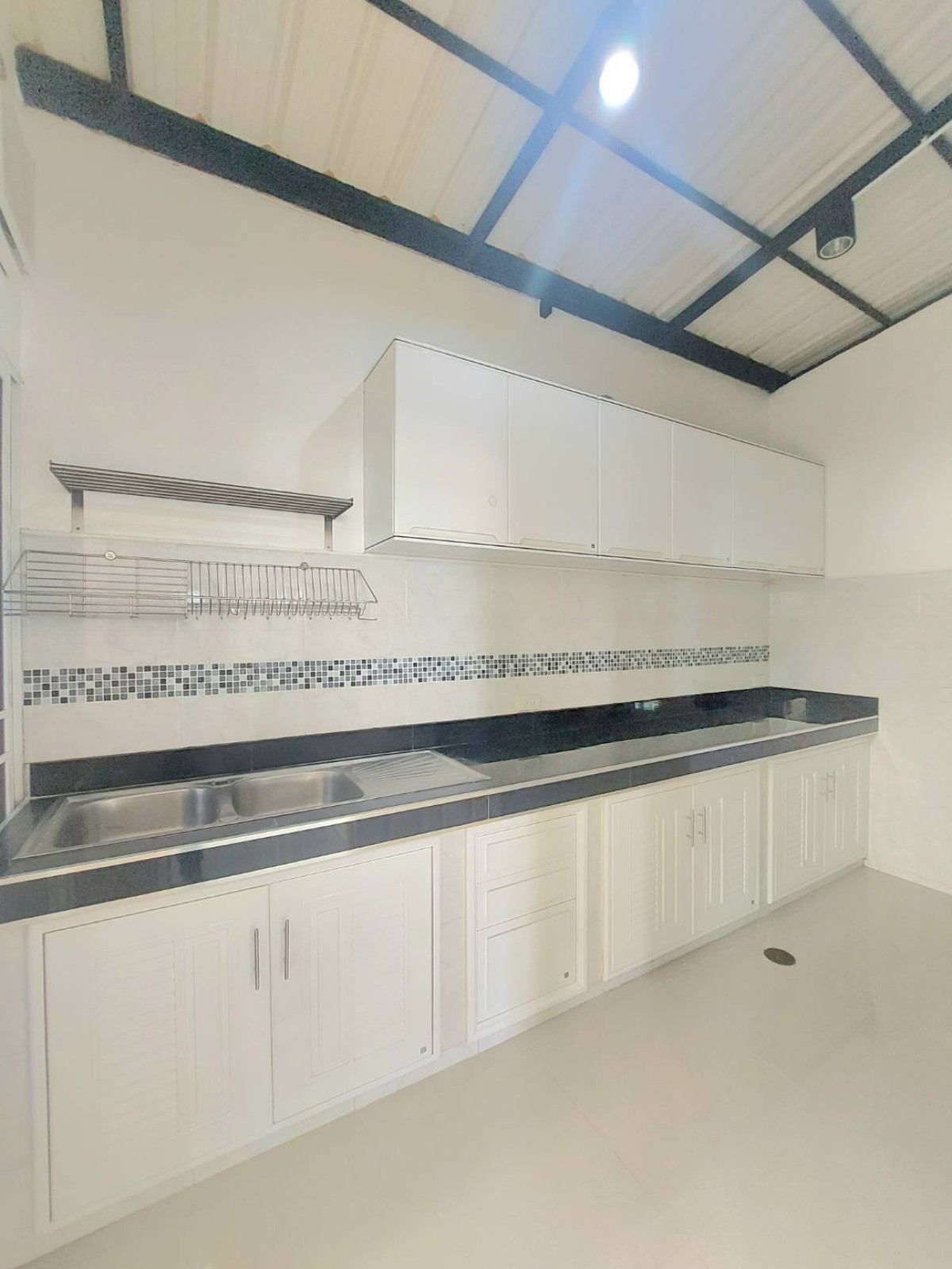 ขายทาวน์โฮมมีนบุรี-ร่มเกล้า : ขายทาวน์เฮ้าส์/ทาวน์โฮม เดอะ แพสเซจ รามอินทรา - คู้บอน บางชัน เขต คลองสามวา กรุงเทพ CX-140882