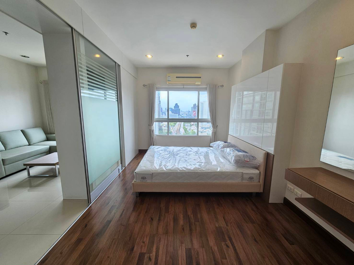 For RentCondoWongwianyai, Charoennakor : 💥CP-9860💥Q House Sathorn👉Line : @cozycondo