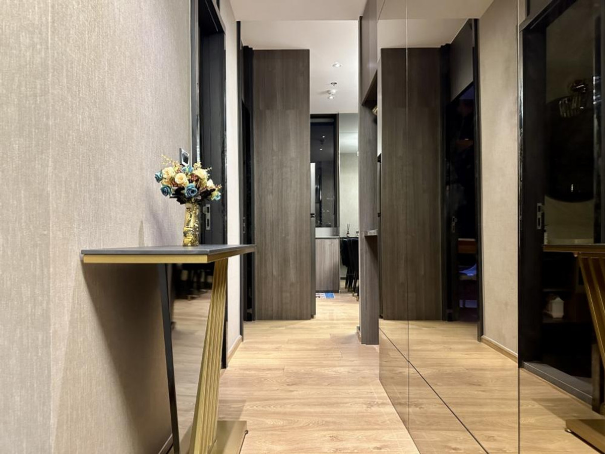 For RentCondoSukhumvit, Asoke, Thonglor : Condo The FINE Bangkok Thonglor–Ekamai, convenient travel, near BTS, there is a shuttle, beautiful room, fully furnished, ready to move in!