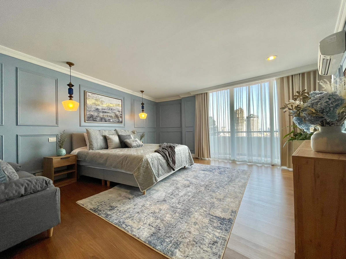 For SaleCondoWongwianyai, Charoennakor : 3 bedrooms, beautiful room at Supakarn Condominium, Contact 062-496-6454