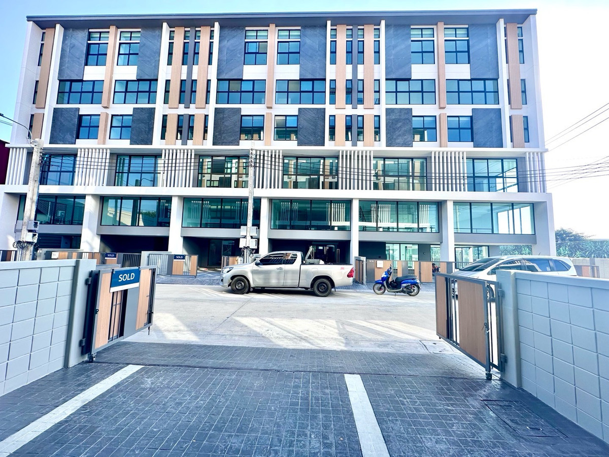 ให้เช่าอาคารพาณิชย์พัฒนาการ ศรีนครินทร์ : โฮมออฟฟิศสมัยใหม่ให้เช่า 281 ตร.ม.Nirvana @WORK Krungthep Kreetha — ทำเลศักยภาพ ติด Nirvana PORCH Community Mall