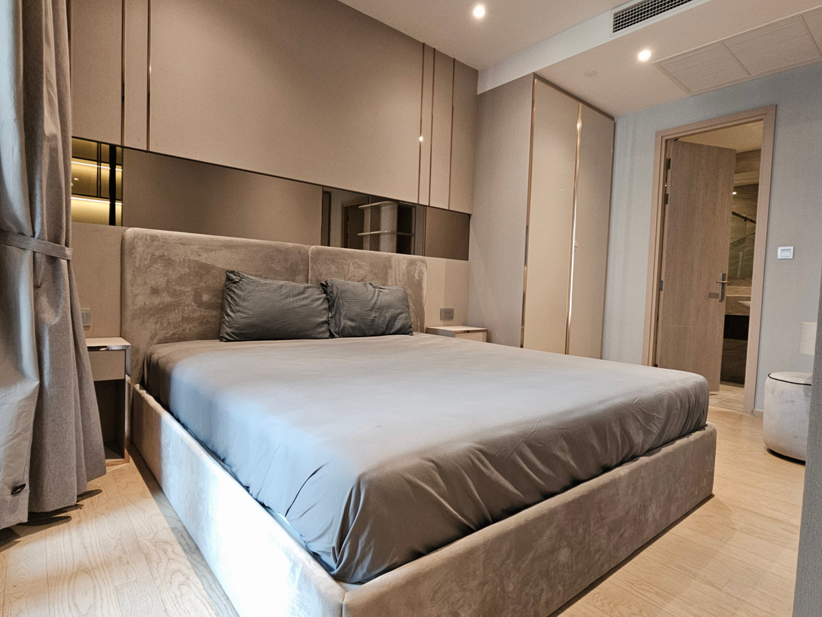 For RentCondoRama9, Petchburi, RCA : Ashton Asoke-Rama 9 Condo for RENT  ** Ashton Asoke - Rama 9  ห้องกว้าง 43 ตรม. 1 นอน 1 น้ำ พร้อมอยู่@ 35,000 บาท โทรด่วน 096-2615656  ห้องกว้าง 43 ตรม. 1 นอน 1 น้ำ เฟอร์ครบ พร้อมอยู่    Location : Rama 9   Selling Price : 35,000 Baht  Condominium near MR