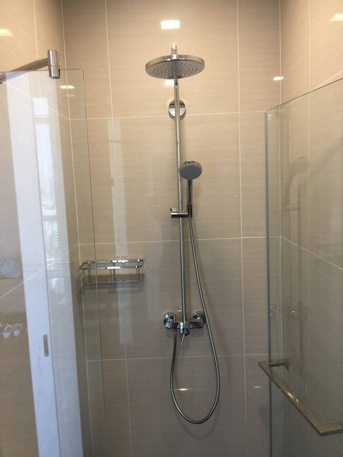 For RentCondoSukhumvit, Asoke, Thonglor : Park 24 Condo, convenient travel, close to BTS, there is a shuttle, beautiful room, fully furnished, ready to move in!!