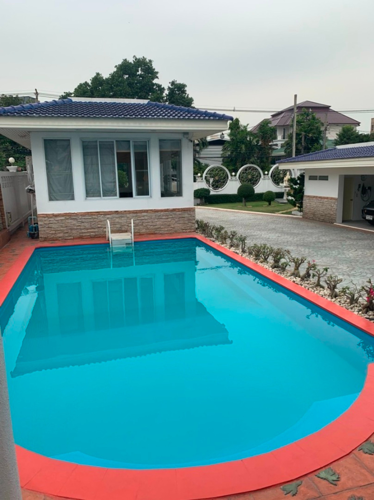 ขายบ้านพระราม 9 เพชรบุรีตัดใหม่ RCA : 🏡 บ้านเดี่ยว พระราม 9 ซอย 39 | 241 ตร.ว. 4 นอน 4 น้ำ สภาพดีพร้อมอยู่ ติดต่อนัดชม Tel. 065-626-5636 (คุณกี้)