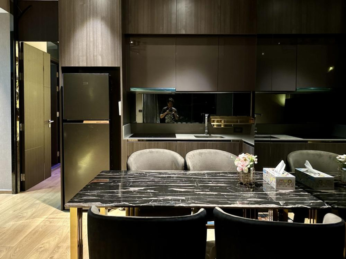 For RentCondoSukhumvit, Asoke, Thonglor : Condo The FINE Bangkok Thonglor–Ekamai, convenient travel, near BTS, there is a shuttle, beautiful room, fully furnished, ready to move in!