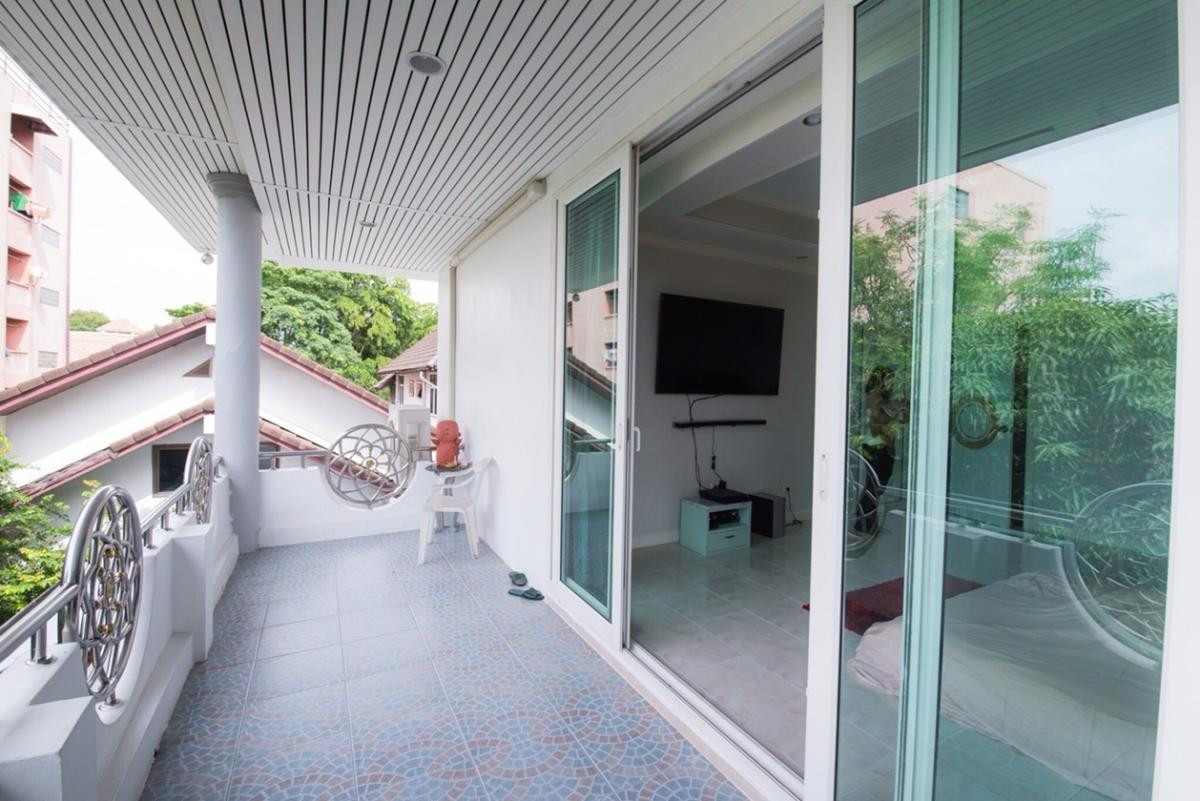 ขายบ้านพระราม 9 เพชรบุรีตัดใหม่ RCA : 🏡 บ้านเดี่ยว พระราม 9 ซอย 39 | 241 ตร.ว. 4 นอน 4 น้ำ สภาพดีพร้อมอยู่ ติดต่อนัดชม Tel. 065-626-5636 (คุณกี้)