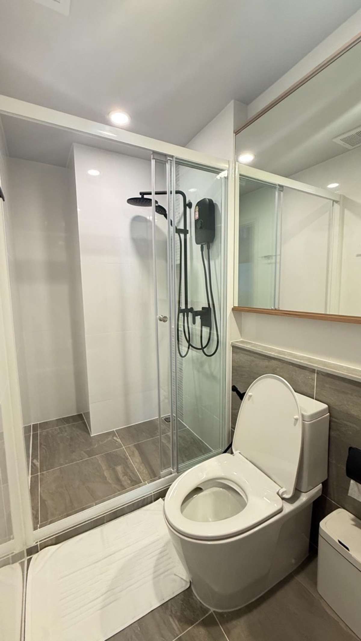 For RentCondoSukhumvit, Asoke, Thonglor : Rent at Culture Thonglor28 sq.m | 26,000 THB/monthPhat: 064-642-8664Nui: 094-624-2014