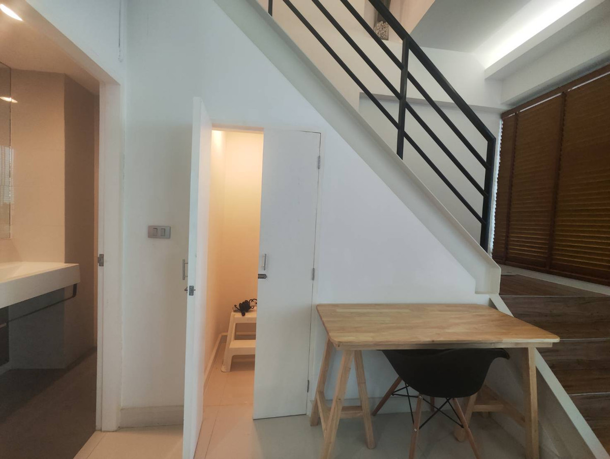 For RentCondoOnnut, Udomsuk : For Rent The Sky Sukhumvit Duplex 19th-20th fl. (RT-01)
