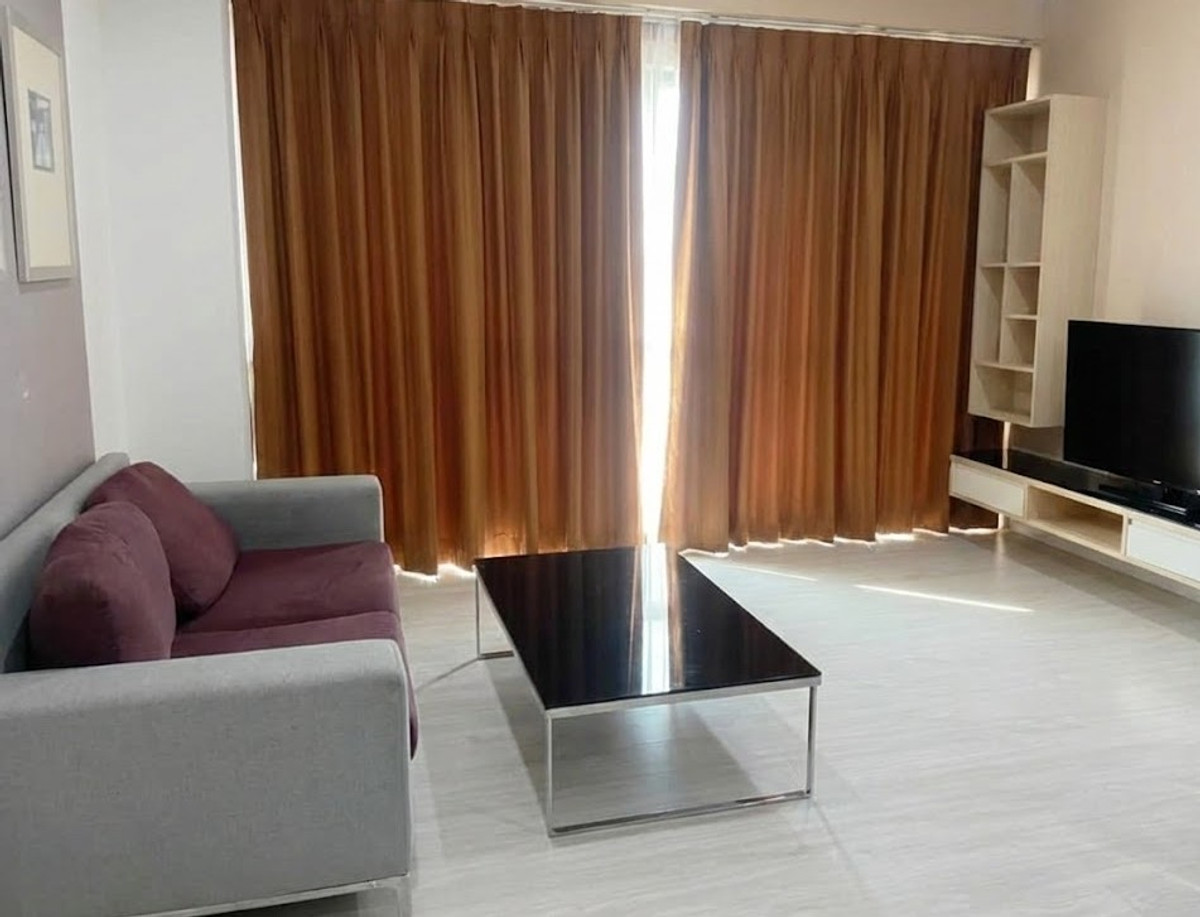 ให้เช่าคอนโดสุขุมวิท อโศก ทองหล่อ : 1 นอน 1 น้ำ  ที่เอสเตลล่าเอกมัย ห้องใหญ่ พร้อมอยู่ 