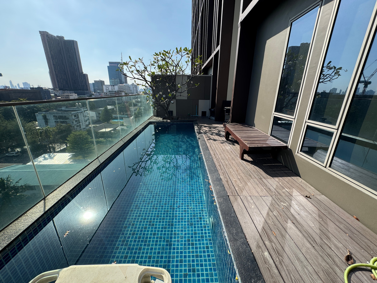 ให้เช่าคอนโดสุขุมวิท อโศก ทองหล่อ : Ashton Morph for rent! 🔥Pet-friendly 2 bedroom duplex 110 sq.m fully furnished with private pool near BTS Thonglor