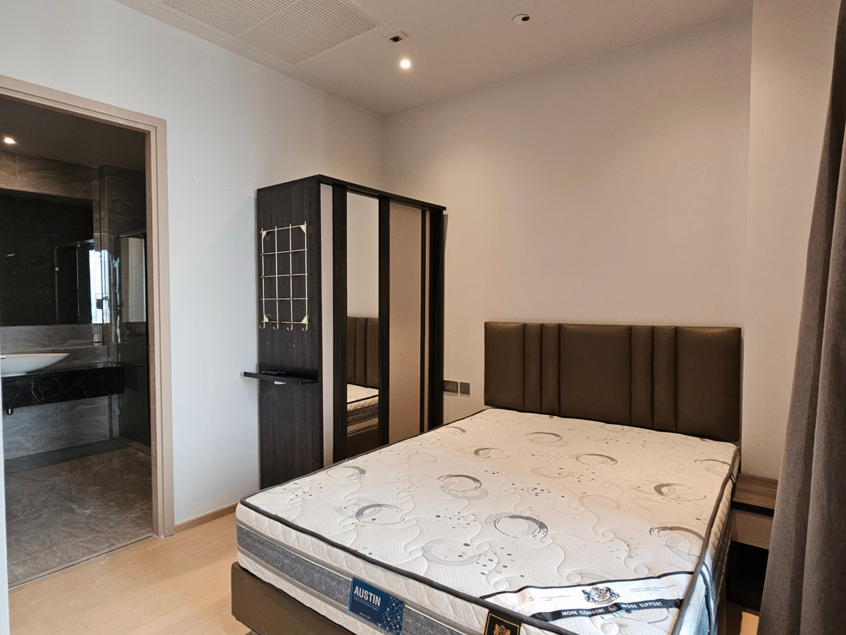 For RentCondoRama9, Petchburi, RCA : Ashton Asoke-Rama 9 Condo for RENT  ** Ashton Asoke - Rama 9  ห้องกว้าง 35 ตรม. 1 นอน 1 น้ำ พร้อมอยู่@ 26,000 บาท โทรด่วน 096-2615656  ห้องกว้าง 35 ตรม. 1 นอน 1 น้ำ เฟอร์ครบ พร้อมอยู่    Location : Rama 9   Selling Price : 26,000 Baht  Condominium near MR