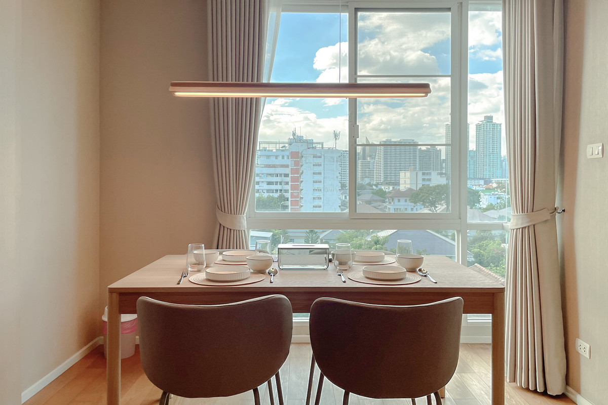For RentCondoSukhumvit, Asoke, Thonglor : Condo Villa Sikhara, convenient travel, close to BTS, there is a shuttle, beautiful room, fully furnished, ready to move in!!