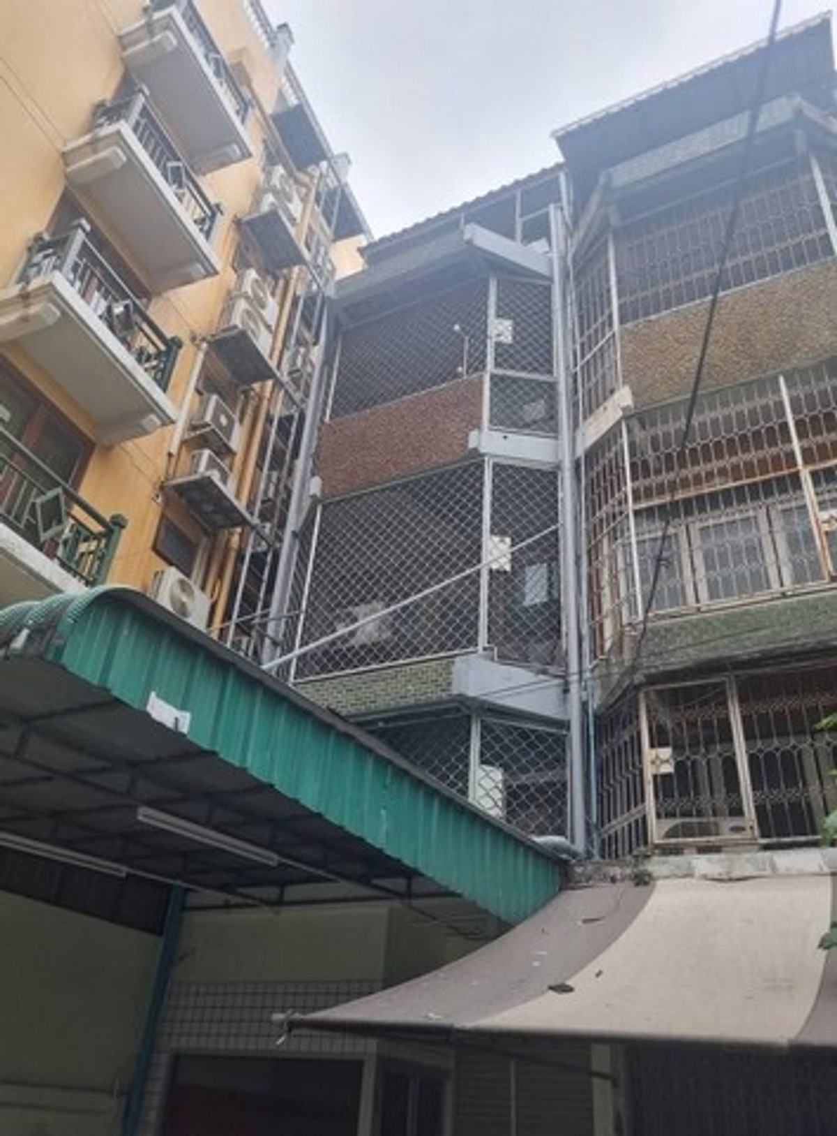 ให้เช่าอาคารพาณิชย์เยาวราช บางลำพู : HR3163ให้เช่าทาวน์เฮาส์ทำเลทอง ย่านพระนคร-ถนนข้าวสาร เหมาะทำเป็นโฮสเทล ออฟฟิศ ค้าขาย