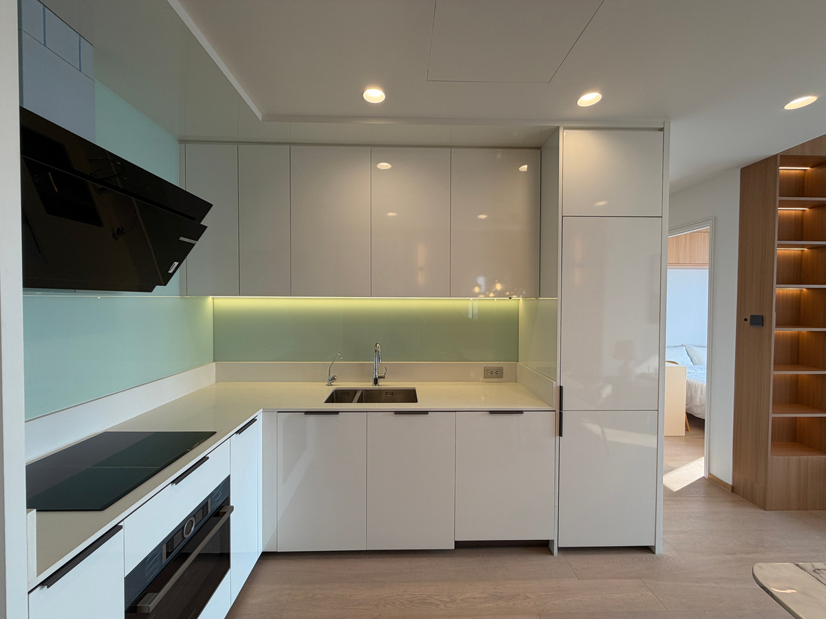 For RentCondoSathorn, Narathiwat : 🔥For Rent Now🔥 Anil Sathorn 12, Spacious 2-Bedroom Unit with High-Rise City View, Fully Furnished, Ready to Move In, Near BTS Saint Louis