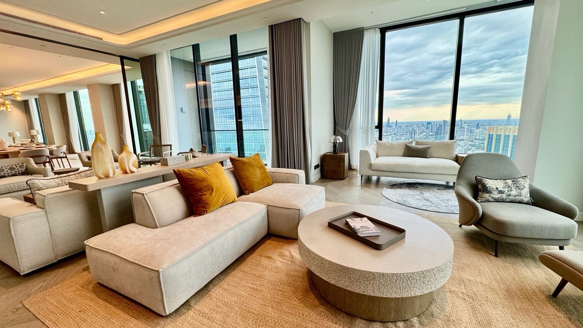 For RentCondoWitthayu, Chidlom, Langsuan, Ploenchit : Ultra Luxury Condo on Wireless Road in Prime Embassy District Ploenchit