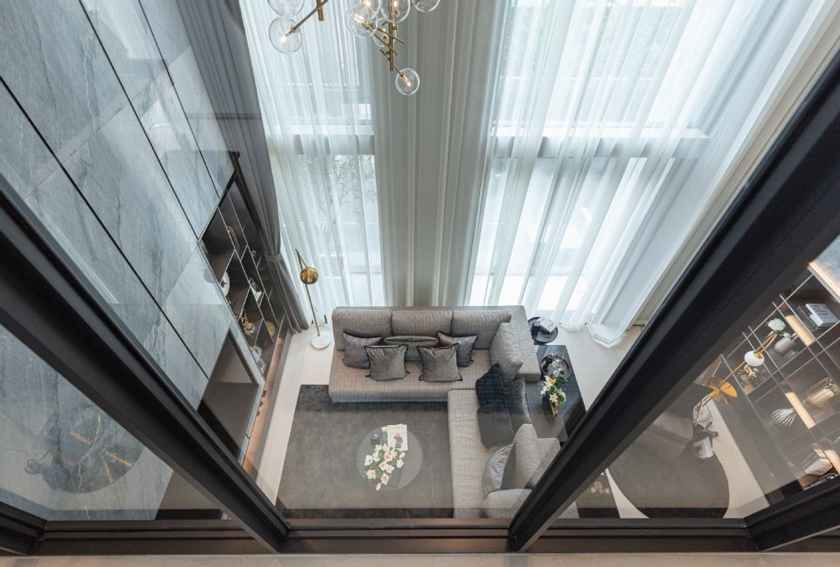 ขายทาวน์โฮมลาดพร้าว เซ็นทรัลลาดพร้าว : ราคาพิเศษ ‼️Novel Residence Ladprao 18 ขนาด 350 Sq.m 3 bed 4 bath พิเศษ เพียง 32.9 MB เท่านั้น !! ติดต่อ 086-795-9997 