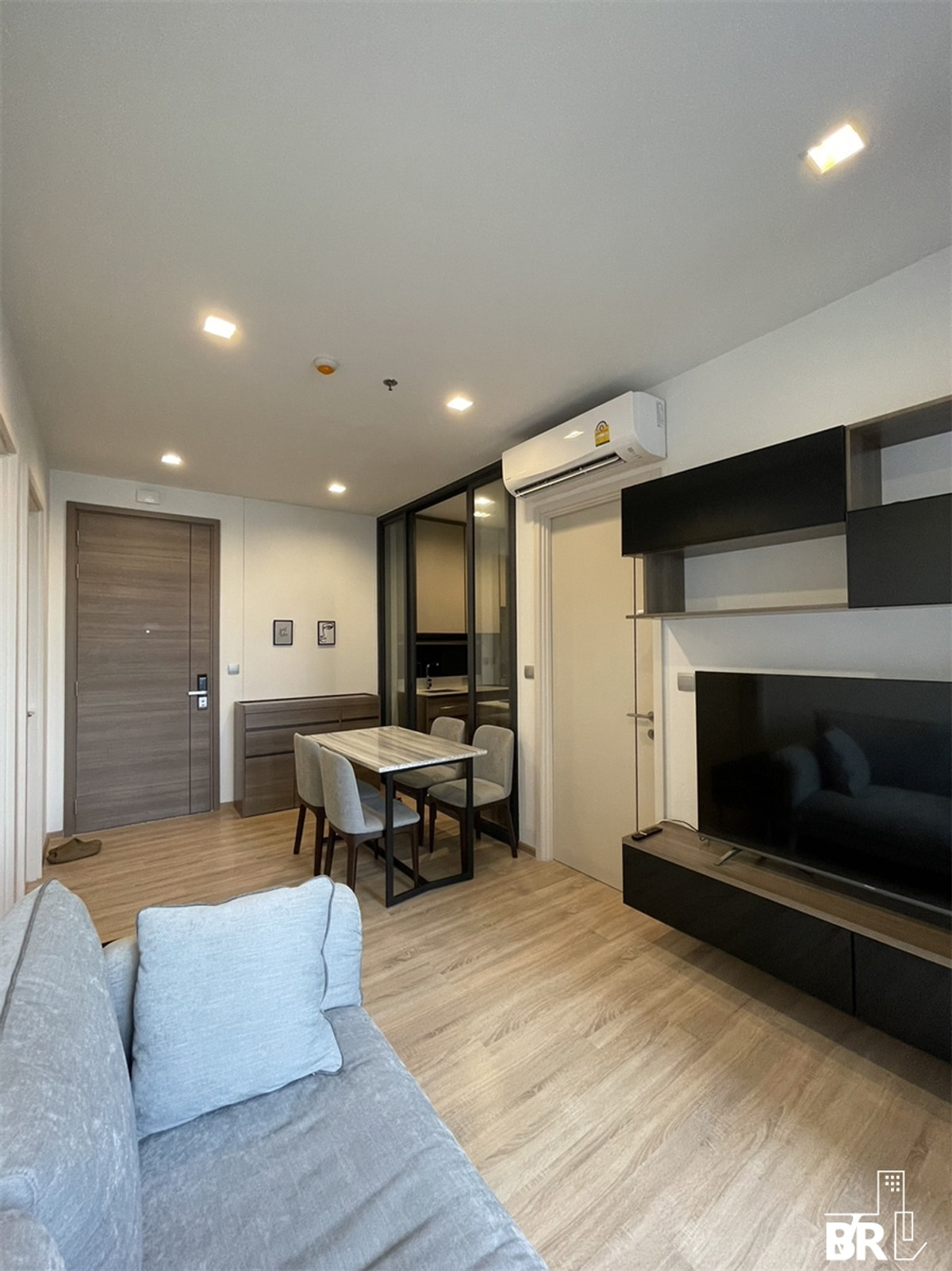 ให้เช่าคอนโดสะพานควาย จตุจักร : 🔥 Available Rent🔥The Line Phahol Pradipat 2B1B 52sqm. 33K/Month Call Ms.Angel(Aumi)0658209572