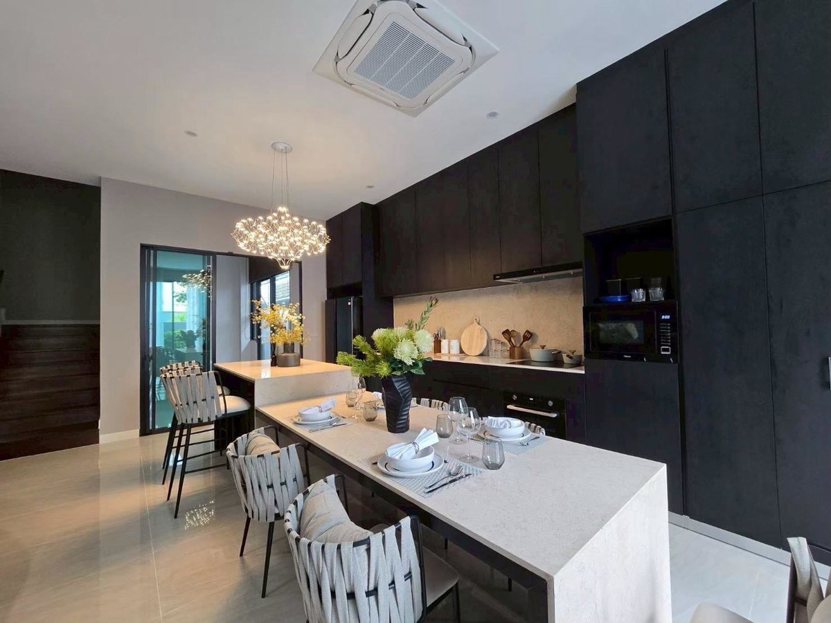 ให้เช่าบ้านเลียบทางด่วนรามอินทรา : ✅✅ให้เช่า The Honor โยธินพัฒนา ขนาด 455 Sq.m  3 bed 4 bath เพียง 350,000/ Month ติดต่อ 086-795-9997 (จิมมี่)