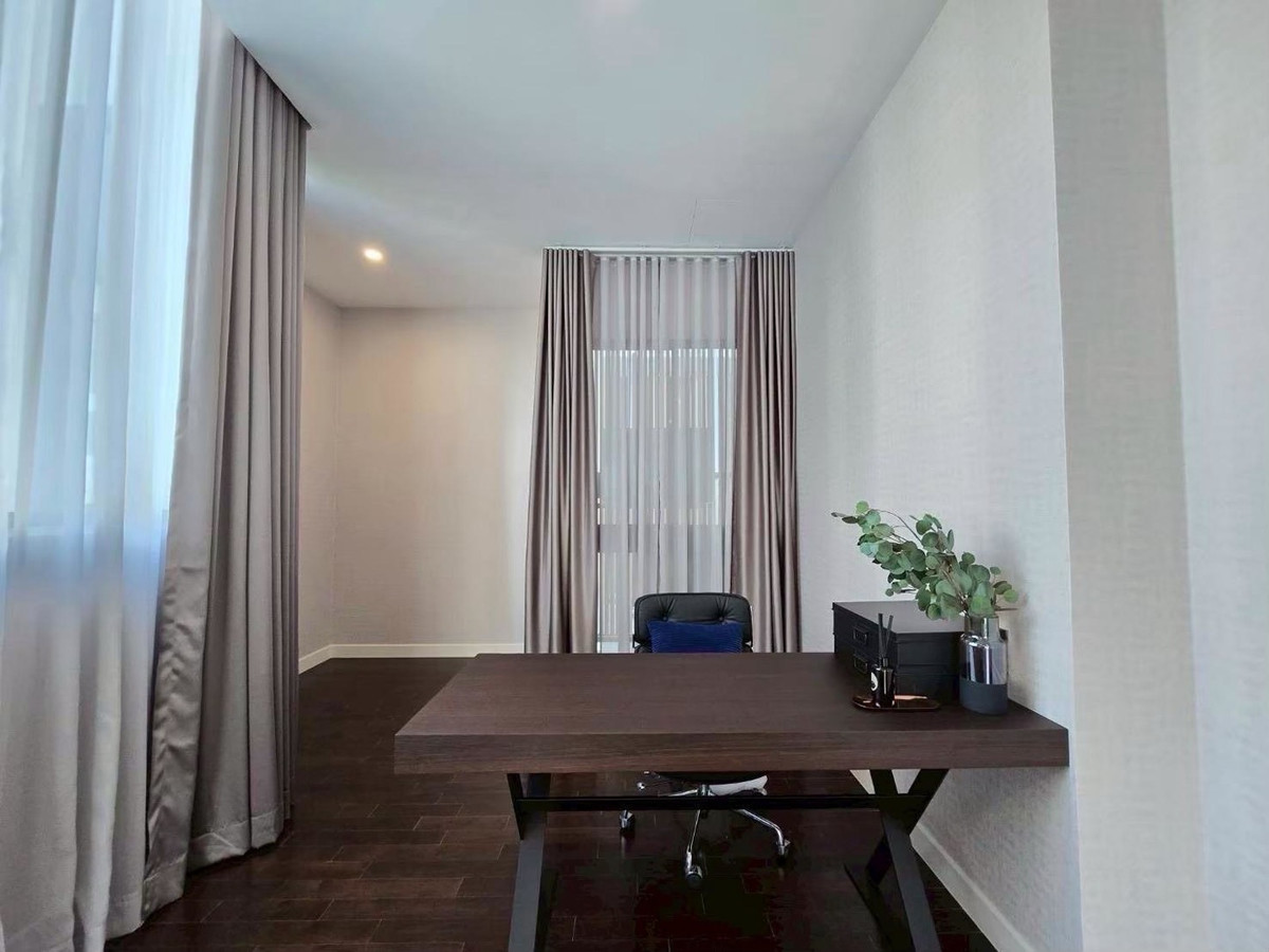 ให้เช่าบ้านเลียบทางด่วนรามอินทรา : 🏛️⭐️|For Rent| ดิ ออเนอร์ โยธินพัฒนา The Honor Yothinpattana ขนาด 455 Sq.m 3 bed 4 bath เพียง 350000/ month ติดต่อ 086-795-9997 (จิมมี่)