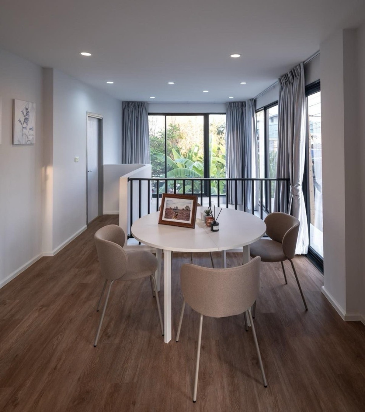 ขายทาวน์โฮมโชคชัย4 ลาดพร้าว71 : หลังสุดท้าย ‼️ ขาย Britloft Chokchai 4 ขนาด 220 Sq.m 3 bed 4 bath เพียง 10.59 MB ติดต่อ 086-795-9997 (จิมมี่)