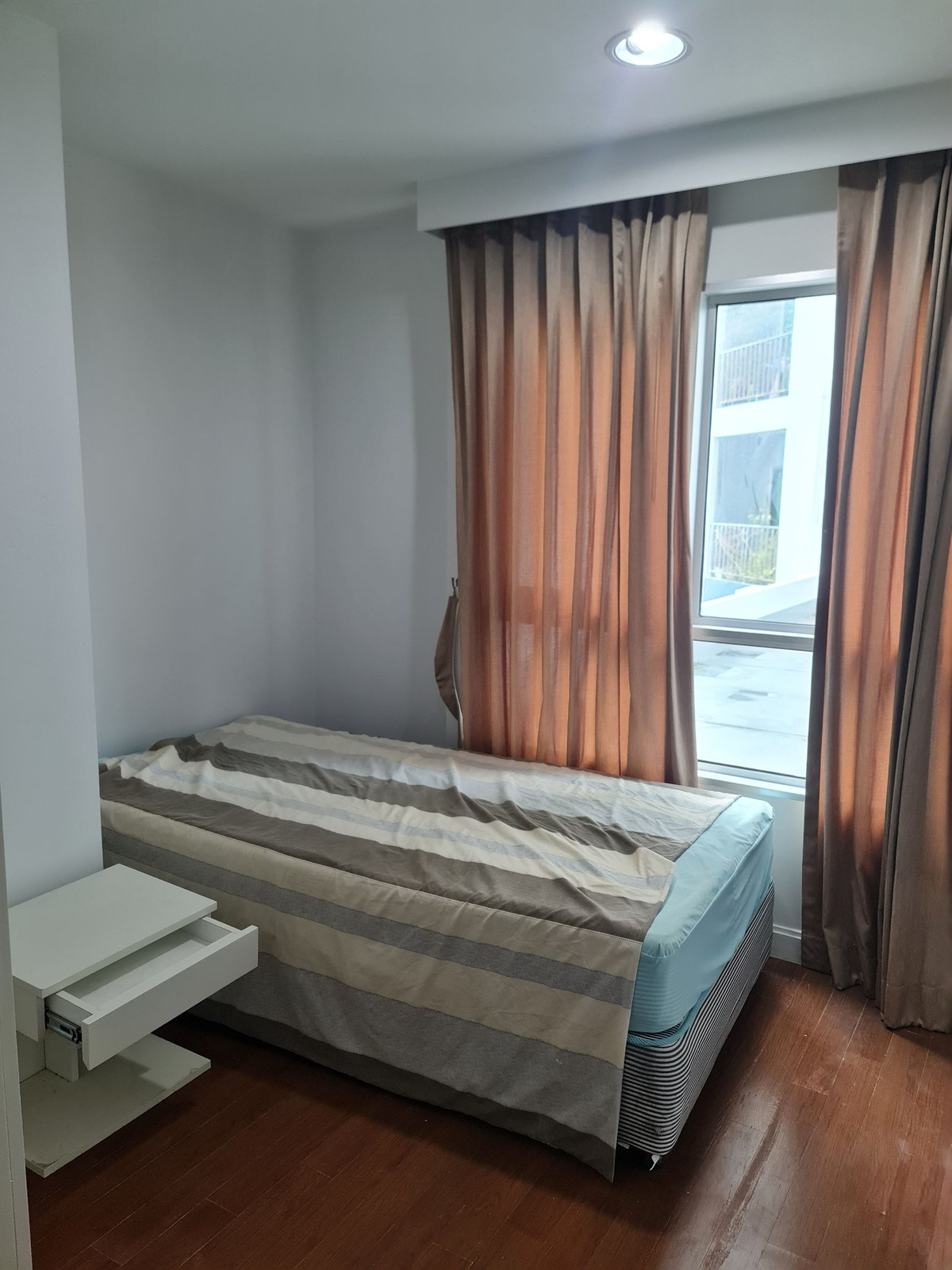 ให้เช่าคอนโดพระราม 9 เพชรบุรีตัดใหม่ RCA : For Rent condo Belle Grand rama9 fully furnished (S15-36275) 