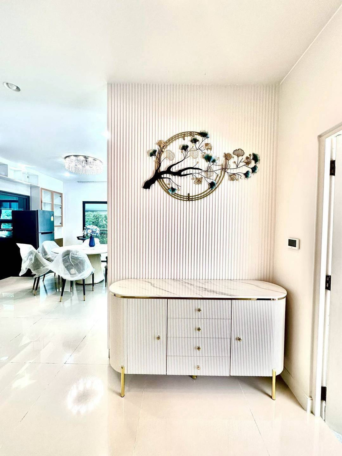 ให้เช่าบ้านพัฒนาการ ศรีนครินทร์ : บ้านเดี่ยวให้เช่า Setthasiri Krungthep Kreetha 2 พร้อมเข้าอยู่ ใกล้โรงเรียนนานาชาติ Please call: 062-496-6454