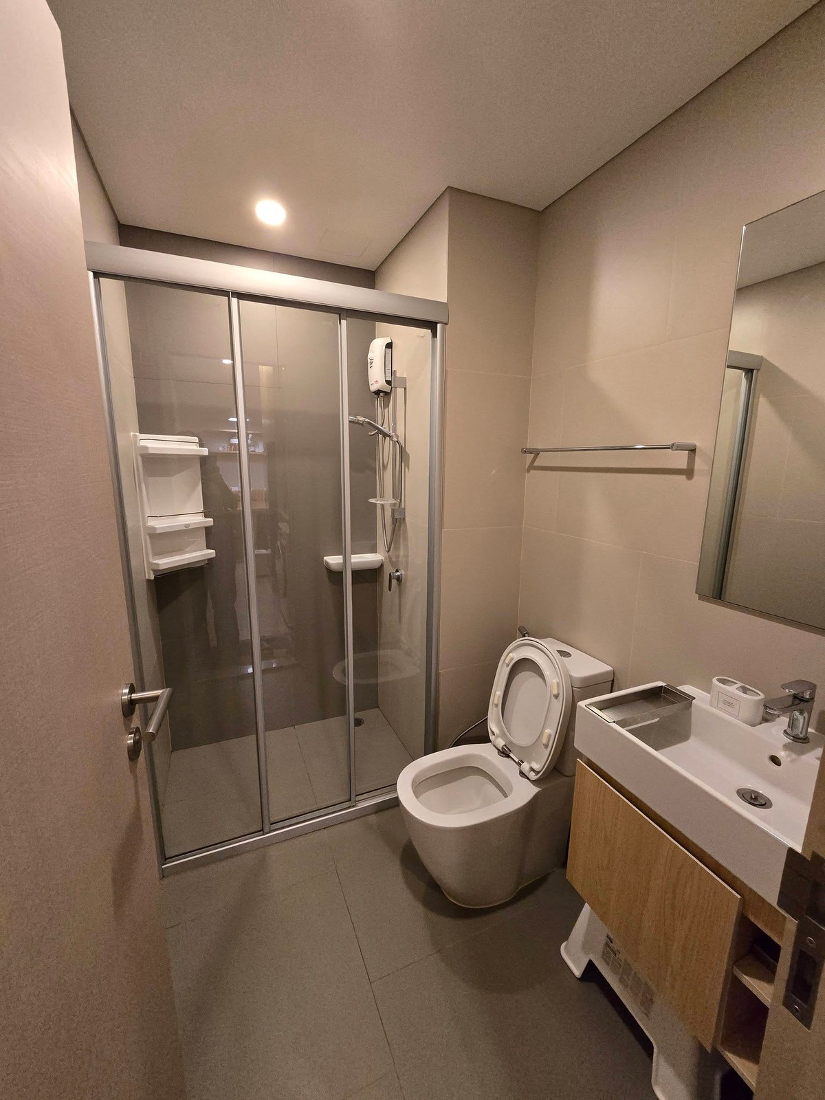 ให้เช่าคอนโดพระราม 9 เพชรบุรีตัดใหม่ RCA : 🟦🟩 [For Rent] Lumpini Suite Phetchaburi–Makkasan | 1BR Plus | 24th Floor | 19,500 THB/Month | Ref: T2143 | LINE: @323gqmho 🟩🟦