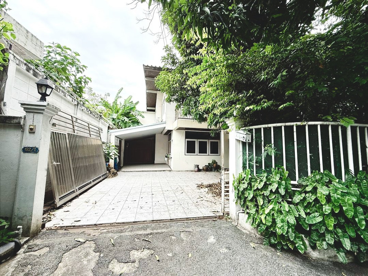 ให้เช่าบ้านสุขุมวิท อโศก ทองหล่อ : ให้เช่า บ้านเดี่ยว สุขุมวิท 26      เลี้ยงสัตว์ได้      ทำธุรกิจได้ 