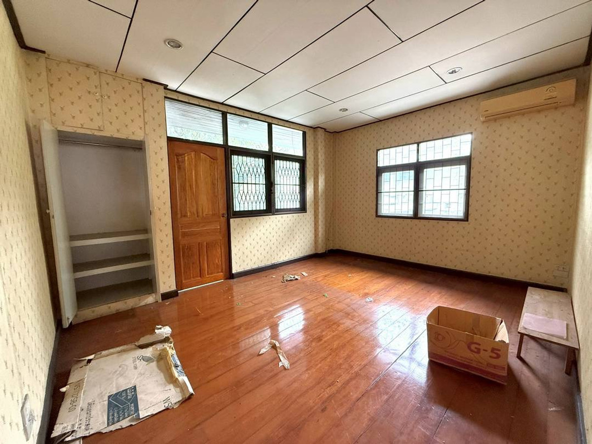 ให้เช่าบ้านสุขุมวิท อโศก ทองหล่อ : ให้เช่า บ้านเดี่ยว สุขุมวิท 26      เลี้ยงสัตว์ได้      ทำธุรกิจได้ 