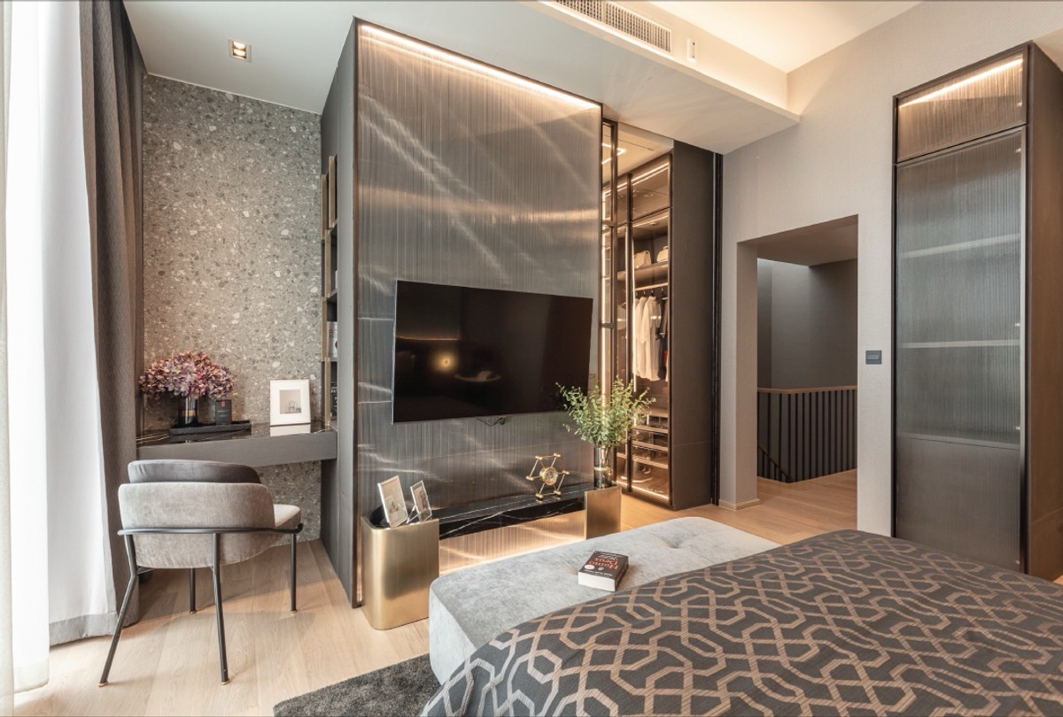 ขายทาวน์โฮมลาดพร้าว เซ็นทรัลลาดพร้าว : บ้านทำเลดี ใจกลางลาดพร้าว Novel Residence Ladprao 18 ขนาด 350 Sq.m 3 bed 4 bath พิเศษ เพียง 32.9 MB เท่านั้น !! ติดต่อ 086-795-9997