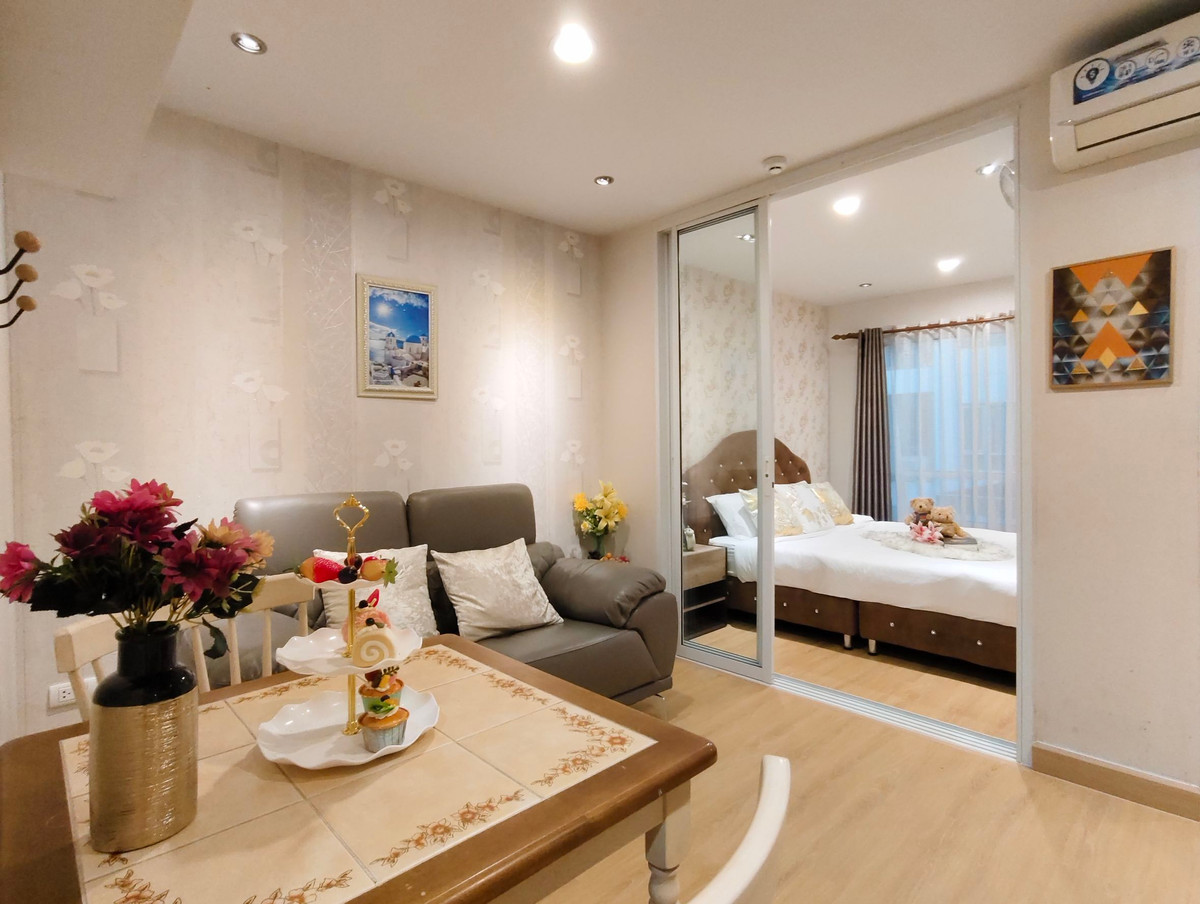 For RentCondoOnnut, Udomsuk : Owner for rent Condo Regent Home Sukhumvit 81 Bts On Nut, entrance to Century Mall Soi. Opposite Lotus On Nut, 7th floor, beautiful pool view.