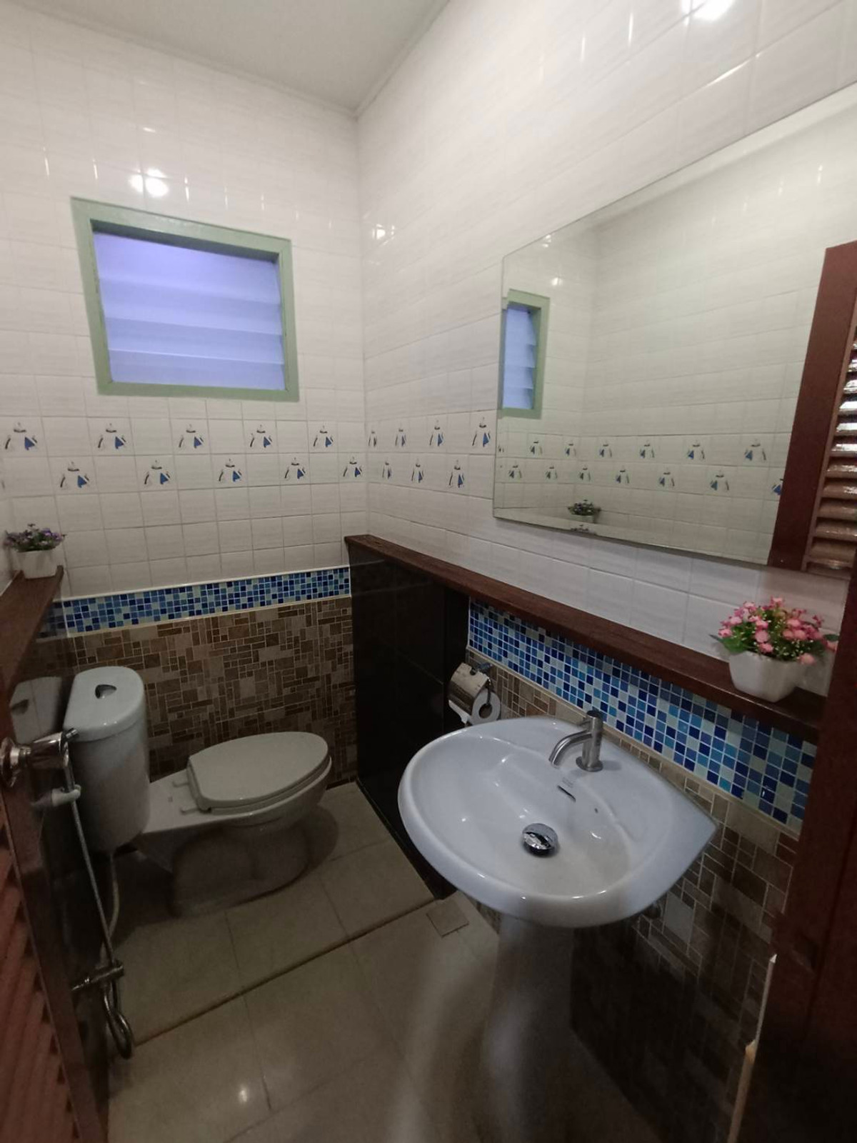 ขายทาวน์โฮมลาดพร้าว101 แฮปปี้แลนด์ : ลดเป็นล้าน  ด่วน !   บ้าน & โฮมออฟฟิต 2 ชั้น  พร้อมเข้าอยู่ได้เลย   หลังริม ทำเลเลียบด่วน และ ลาดพร้าว 87 หน้ากว้าง 10 เมตร 