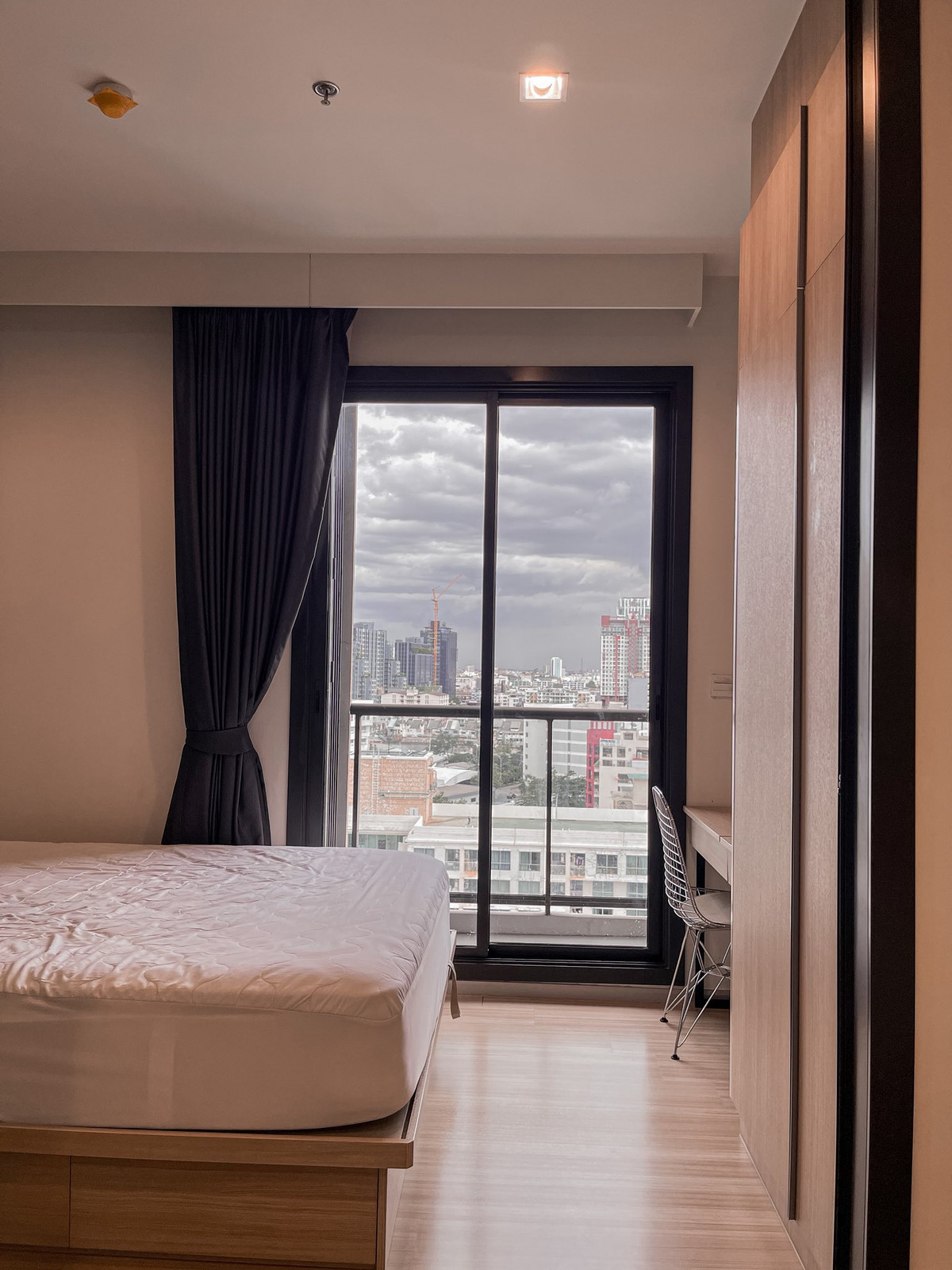 ให้เช่าคอนโดสะพานควาย จตุจักร : 🟦🟩 [For Rent] M Jatujak | 29 sq.m. | Pet-Friendly | High Ceiling 2.8 m | 18,500 THB | Ref: T2144 | LINE: @323gqmho 🟩🟦