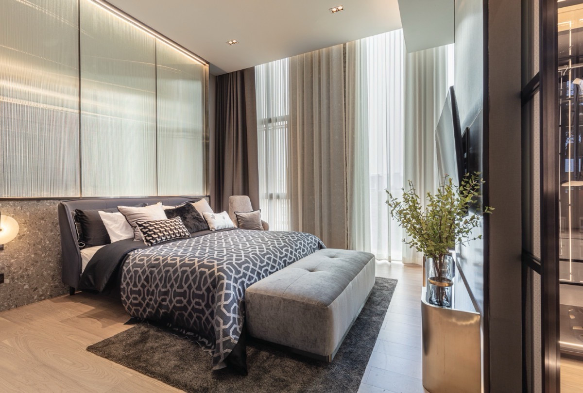 ขายทาวน์โฮมลาดพร้าว เซ็นทรัลลาดพร้าว : HOT DEAL 🔥 Novel Residence Ladprao 18 ขนาด 350 Sq.m 3 bed 4 bath พิเศษ เพียง 32.9 MB เท่านั้น !! ติดต่อ 086-795-9997