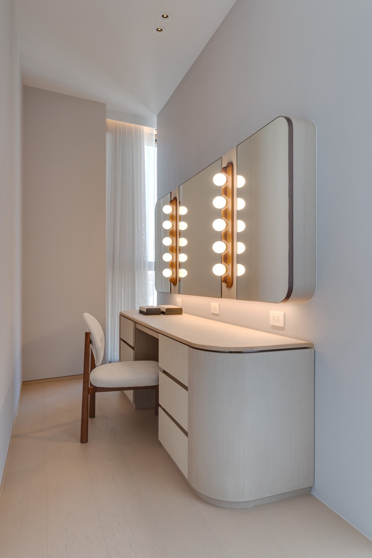 ให้เช่าคอนโดสุขุมวิท อโศก ทองหล่อ : 🚀 SCOPE ทองหล่อ - (เช่า) 190ตรม. 2นอน2น้ำ ชั้นสูง นัดชมด่วน 092-545-6151 (ทิม)