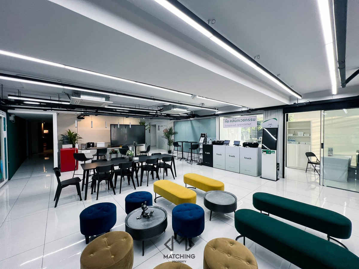 Shop HouseRama9, Petchburi, RCA : 6901-076 For sale/rent, Standalone Style office building, modern, 8 floors, ready for use, Rama 9 area.