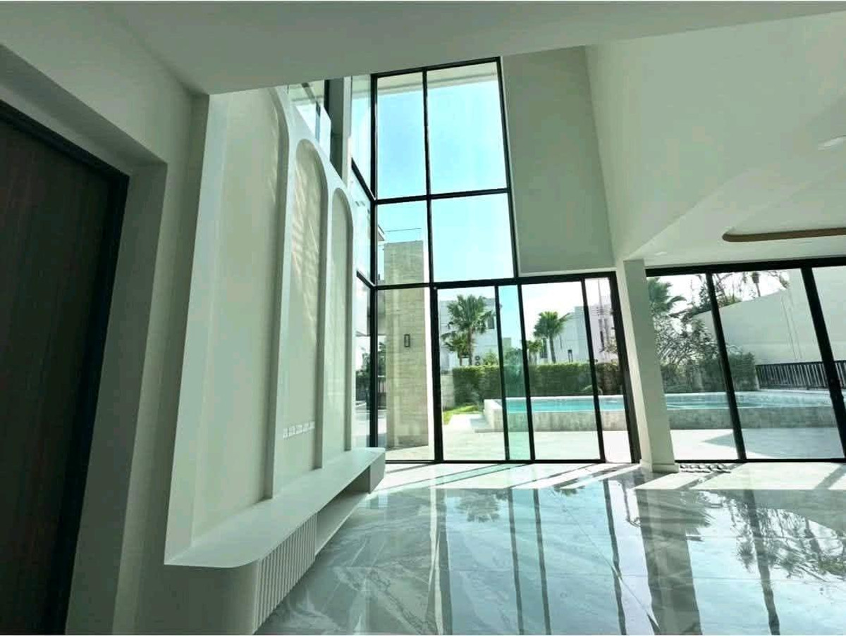 ขายบ้านเลียบทางด่วนรามอินทรา : 🔥Pool villa เอกมัย–รามอินทรา 55 ล้าน