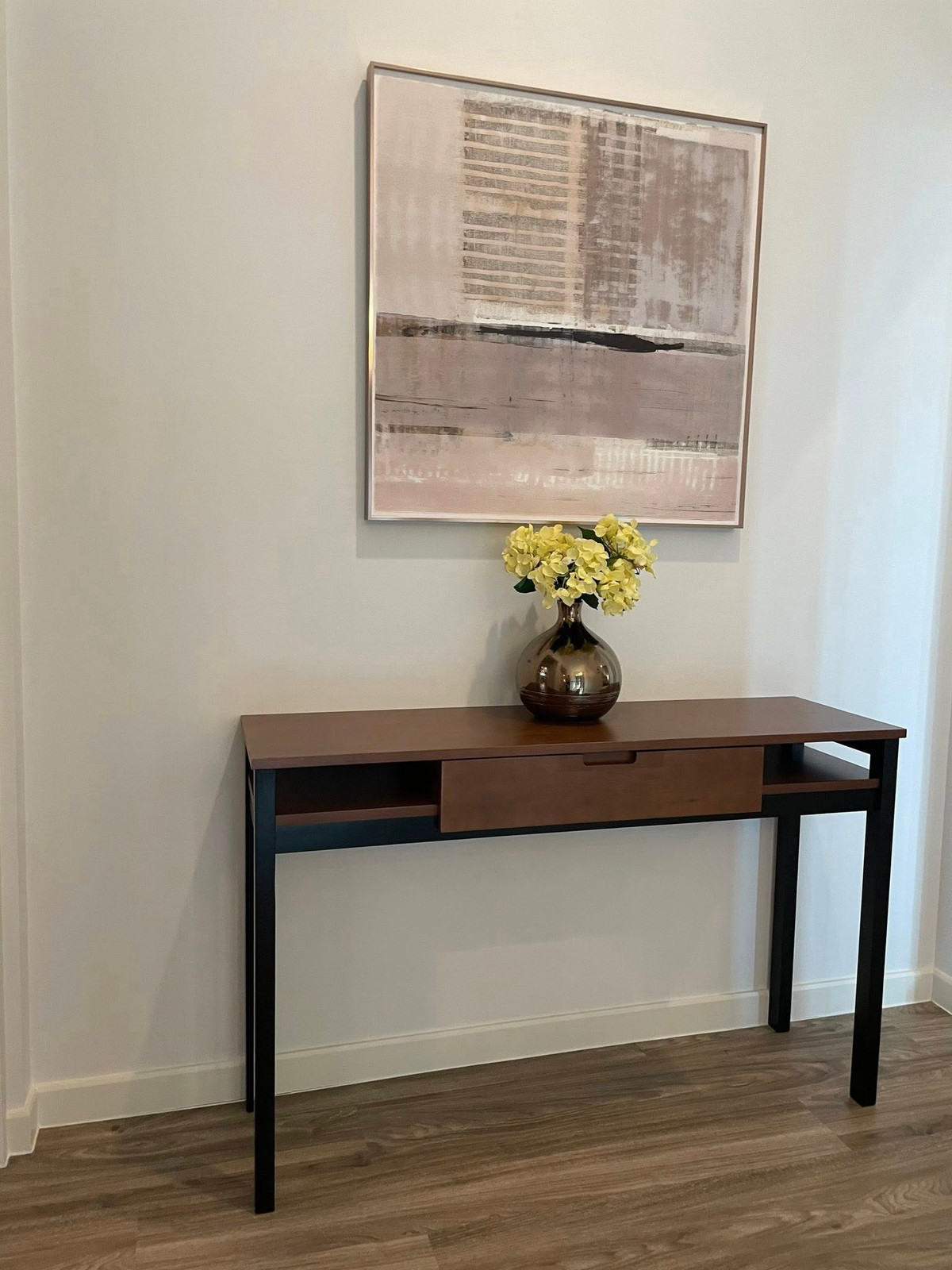 For RentHousePattanakan, Srinakarin : 📍 Single House for Rent: Detached house, Burasiri Village, Krungthep Kreetha, 4 floors, located near Brighton International School and Wellington   Type: 4 bedrooms / 4 bathrooms